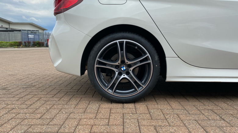 BMW 1 Series 118i M Sport 5dr Step Auto Petrol Hatchback